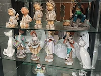 Lot 62 - porseleinen beeldjes. 32 stuks - afbeelding 4 van  5