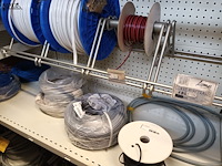 Lot 62 - restrollen kabel met rolhouders - afbeelding 3 van  5