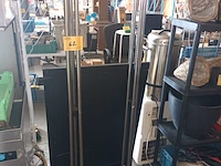 Lot 62 - staande kapstok tubax. 2 stuks - afbeelding 1 van  4