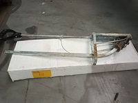 Lot 62 - tackernagels en tackerautomaten - afbeelding 5 van  8