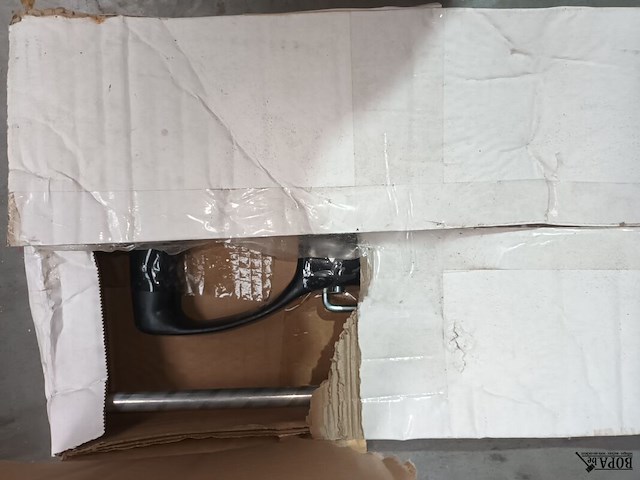 Lot 62 - tackernagels en tackerautomaten - afbeelding 8 van  8