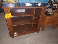 Lot 62 - vintage hifi meubel