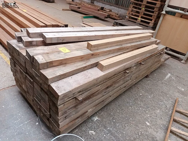 Lot 624 - houten balken. ca. 70 stuks - afbeelding 3 van  3