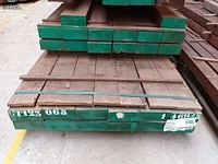 Lot 627 - houten balken. ca. 100 stuks - afbeelding 3 van  7