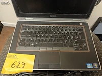 Lot 629 - bureaustoel en laptop - afbeelding 2 van  5