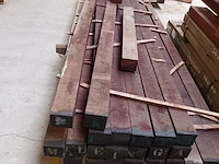 Lot 629 - houten balken. 20 stuks - afbeelding 1 van  4