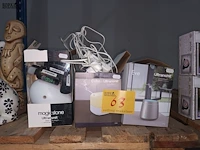 Lot 63 - aroma diffuser. 3 stuks - afbeelding 1 van  3