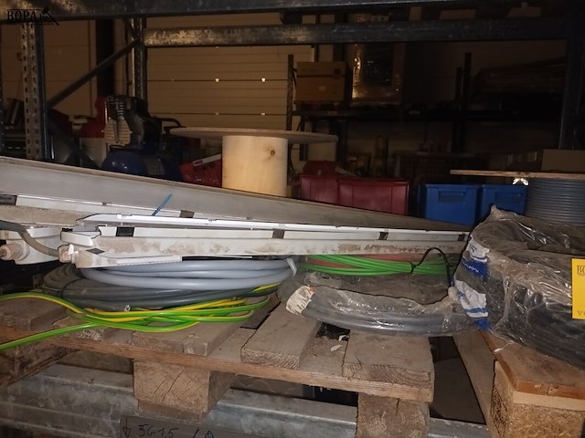 Lot 63 - elektriciteitskabel en daglichten - afbeelding 3 van  3