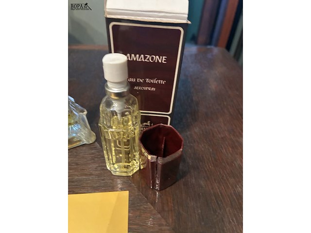 Lot 63 - lot eau de toilette - eau de cologne, oa. hermes, 3 stuks - afbeelding 2 van  2