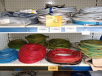 Lot 63 - restrollen diverse kabels - afbeelding 1 van  4