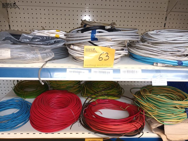 Lot 63 - restrollen diverse kabels - afbeelding 3 van  4