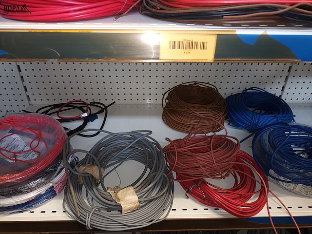 Lot 63 - restrollen diverse kabels - afbeelding 4 van  4
