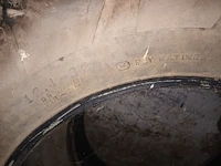Lot 63 - tractorbanden. 2 stuks - afbeelding 3 van  3