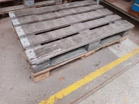 Lot 635 - euro palletten - afbeelding 2 van  3