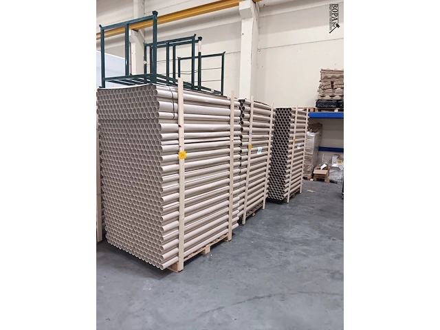 Lot 637 - pallet kartonnen kokers. 4 stuks - afbeelding 3 van  3