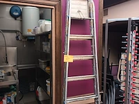 Lot 64 - aluminium trapladder - afbeelding 1 van  2