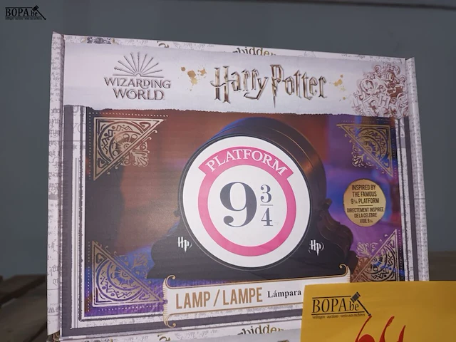 Lot 64 - harry potter lamp. 2 stuks - afbeelding 2 van  3