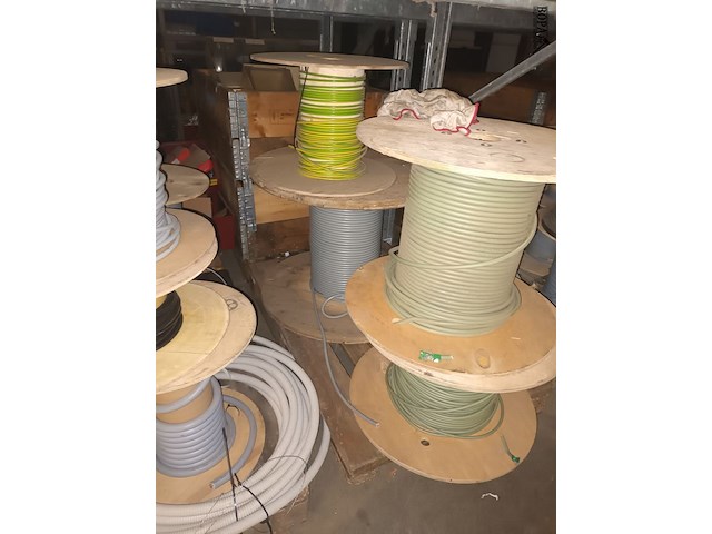 Lot 64 - lot elektriciteitskabel - afbeelding 3 van  3