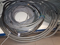 Lot 64 - restrollen elektriciteitskabel - afbeelding 2 van  4