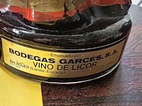 Lot 64 - spaanse drank flessen ongeopend 2 stuks - afbeelding 5 van  5