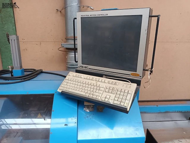 Lot 641 - afkortzaagmachine h - afbeelding 4 van  6