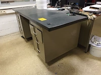 Lot 642 - bureau - afbeelding 2 van  4