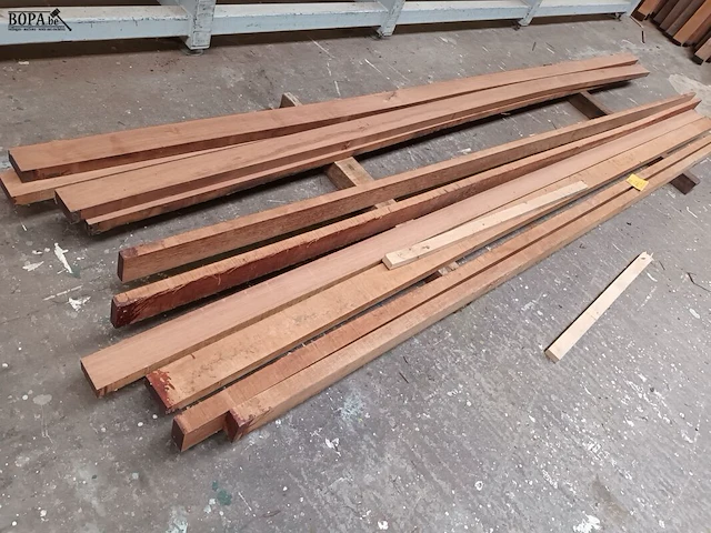 Lot 643 - houten planken. 10 stuks - afbeelding 2 van  3