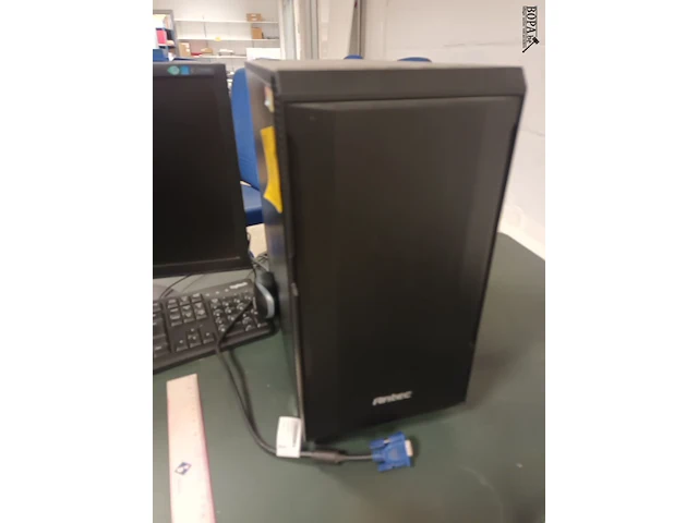 Lot 645 - computer configuratie - afbeelding 4 van  4