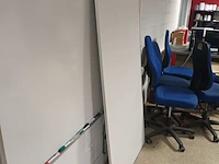 Lot 649 - whiteboard. 2 stuks - afbeelding 3 van  3