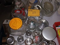 Lot 65 - bewaarpotten en pepermolens. 25 stuks - afbeelding 1 van  4