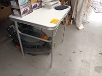 Lot 65 - campeertafel - afbeelding 2 van  3