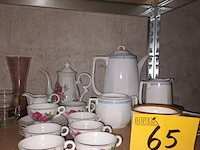 Lot 65 - huisraad. inhoud rek - afbeelding 6 van  7
