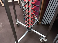 Lot 65 - mobiel bordenrek - afbeelding 2 van  3