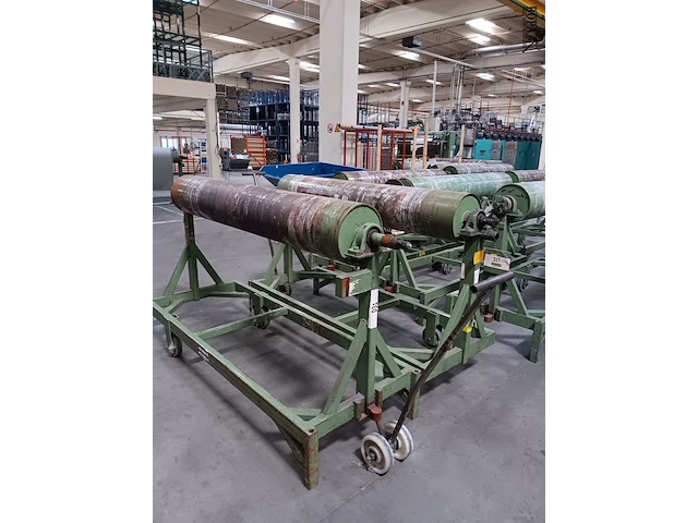 Lot 650 - strikken voor rollen stof. 5 stuks - afbeelding 1 van  5