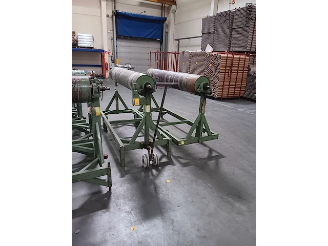 Lot 650 - strikken voor rollen stof. 5 stuks - afbeelding 4 van  5