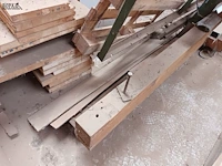 Lot 651 - groot lot hout en deuren - afbeelding 2 van  5