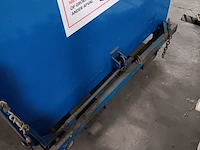 Lot 651 - kipcontainer op wielen - afbeelding 2 van  2