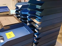 Lot 653 - sorteerbakjes - afbeelding 3 van  4