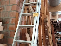 Lot 657 - aluminium ladder - afbeelding 2 van  3