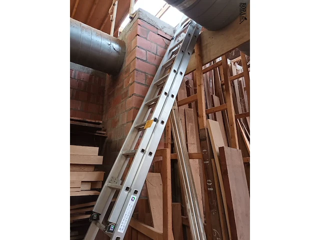Lot 657 - aluminium ladder - afbeelding 3 van  3