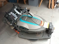 Lot 66 - gardena robot maaier - afbeelding 3 van  4