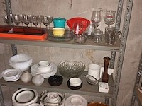 Lot 66 - huisraad. inhoud rek - afbeelding 4 van  5
