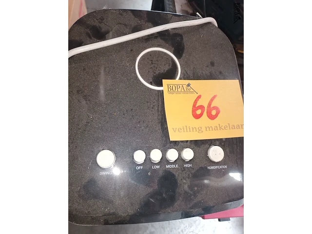 Lot 66 - luchtkoeler en verwarmingstoestel - afbeelding 2 van  6