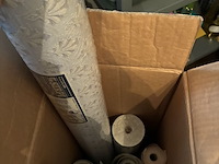 Lot 66 - oud behangpapier - afbeelding 2 van  4