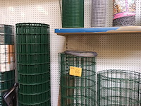 Lot 66 - restrollen omheiningsdraad. 8 stuks - afbeelding 1 van  6