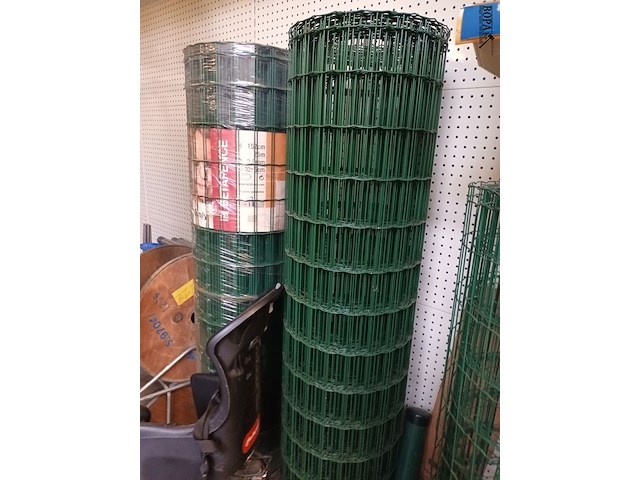 Lot 66 - restrollen omheiningsdraad. 8 stuks - afbeelding 4 van  6