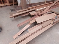 Lot 660 - houten latten en planken - afbeelding 5 van  5