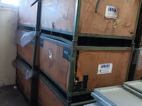 Lot 665 - stapelbakken. 15 stuks - afbeelding 1 van  2