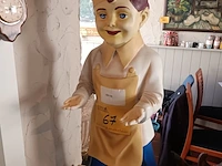 Lot 67 - beeld kok - afbeelding 1 van  3