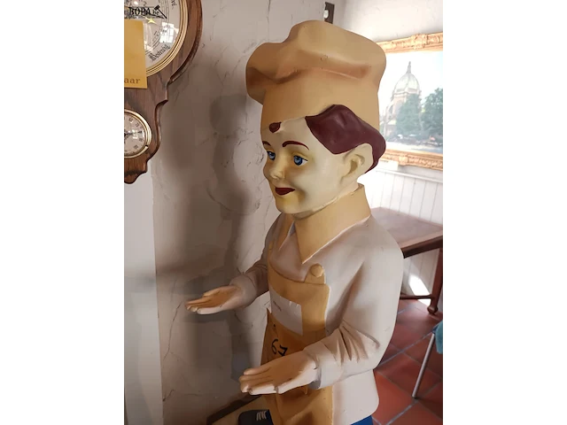 Lot 67 - beeld kok - afbeelding 3 van  3